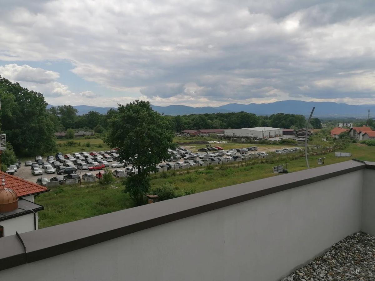 Apartmani Imamovic Dubrave Gornje Exterior photo